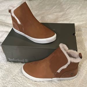 Brand new in box timberland women’s boots